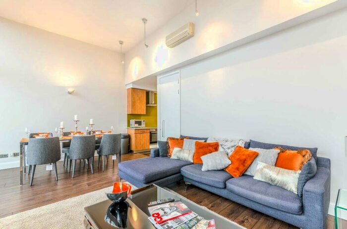 2 Bedroom Flat To Rent In City Road, City, London, EC1V