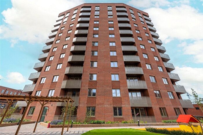 1 Bedroom Flat To Rent In Elmsleigh Road, Staines-Upon-Thames, Surrey, TW18
