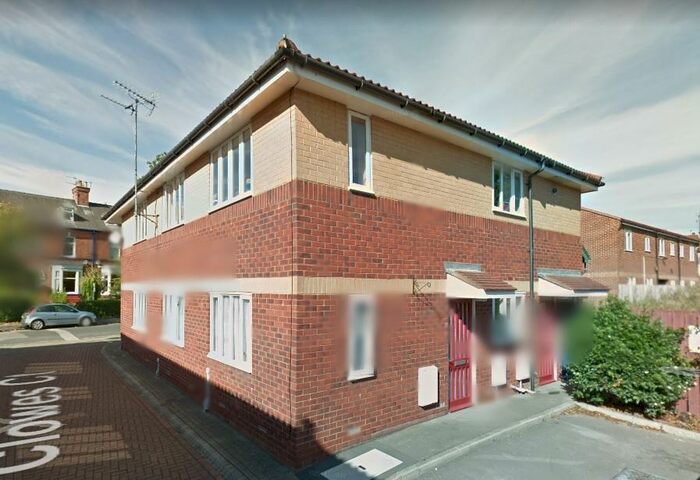 2 Bedroom Retirement Property To Rent In Clowes Court, Hull, East Riding Of Yorkshire, HU13