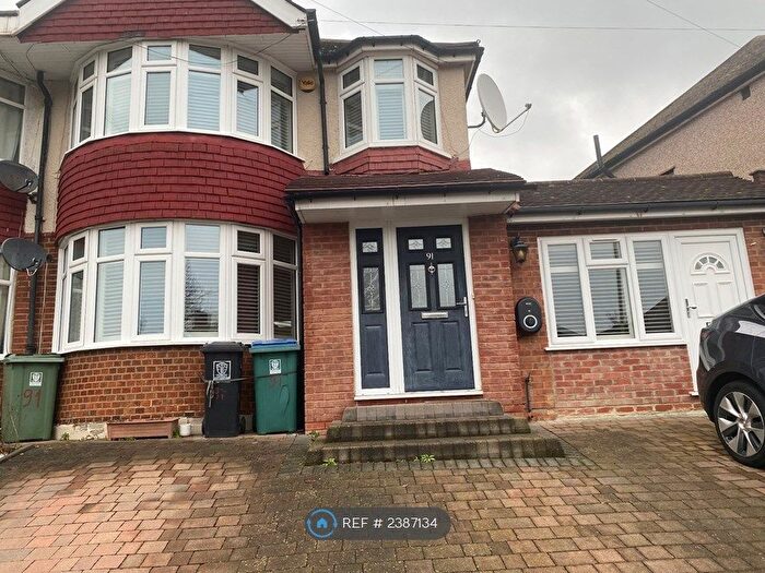 5 Bedroom Semi-Detached House To Rent In Balmoral Road, Watford, WD24