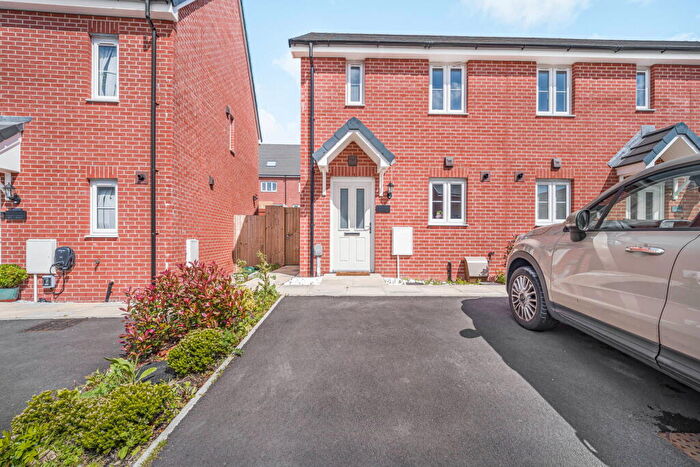 2 Bedroom End Of Terrace House For Sale In Heol Y Drudwy, Llanilid, Pontyclun, CF72