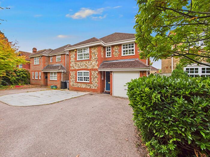 4 Bedroom Detached House For Sale In Grovers Court, Princes Risborough, Buckinghamshire, HP27