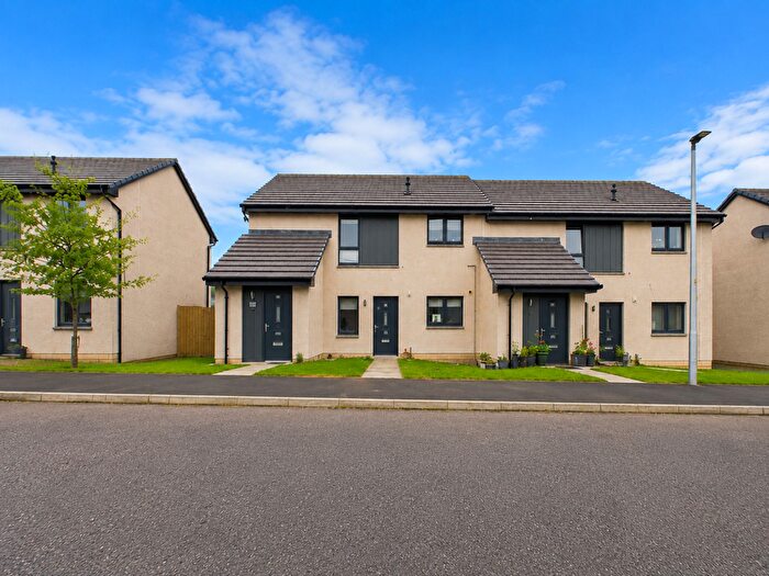 2 Bedroom Flat For Sale In Countess Park, Slackbuie, IV2