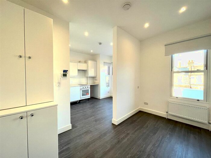 Studio To Rent In Lordship Lane, Tottenham N17