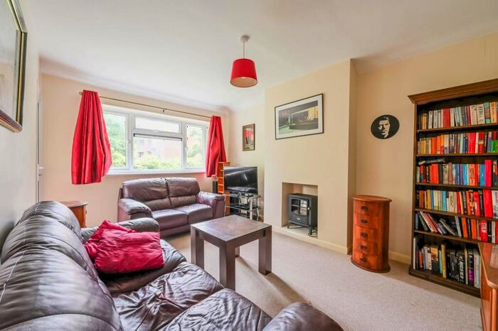 2 Bedroom Flat To Rent In Brantwood Close, London, , Walthamstow, London, E17