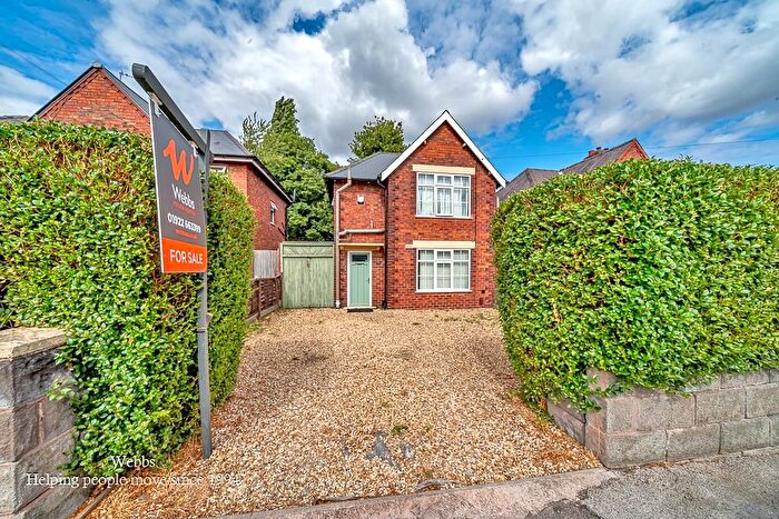3 Bedroom Detached House For Sale In Victoria Avenue, Walsall, WS3