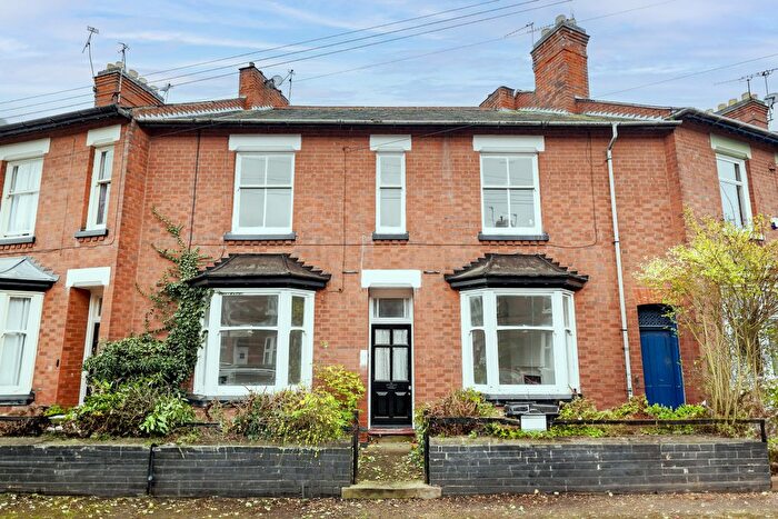 3 Bedroom Terraced House For Sale In Dulverton Road, Leicester, Leicestershire, LE3