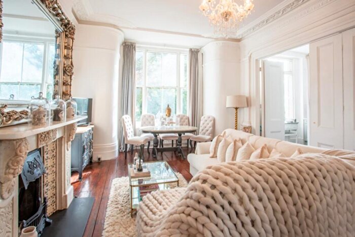 1 Bedroom Flat To Rent In Granville Park, London, SE13