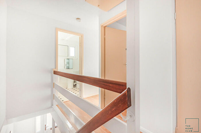 4 Bedroom Terraced House To Rent In Park Barn Drive, Guildford, GU2