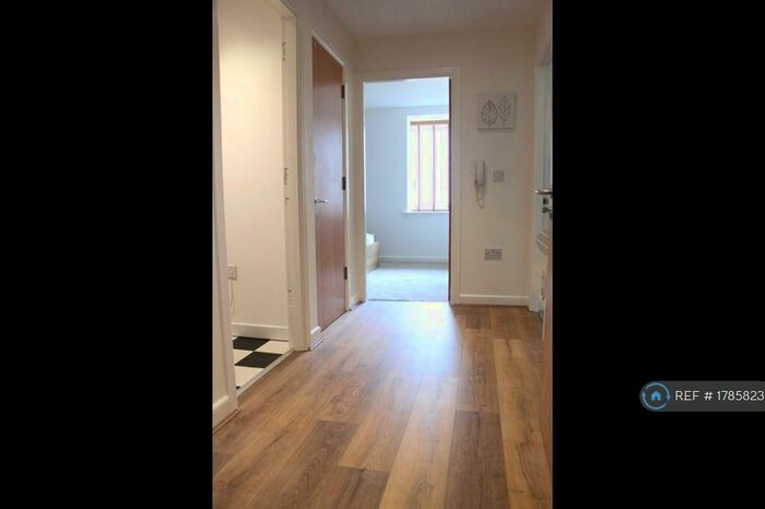 1 Bedroom Flat To Rent In Cranbrook House, Nottingham, NG1