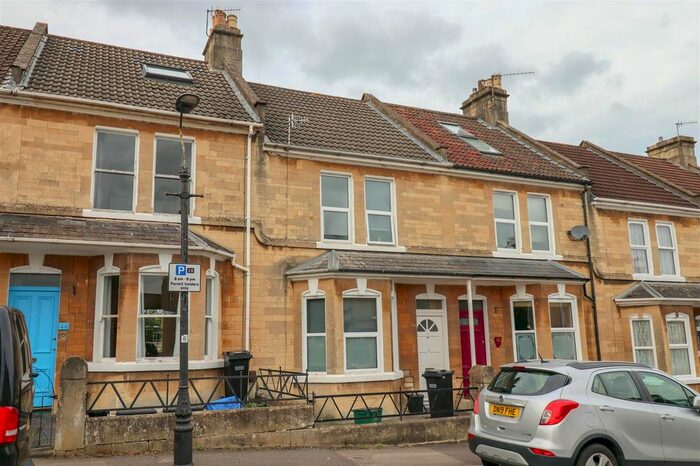 4 Bedroom Terraced House To Rent In St. Kildas Road, Bath, BA2