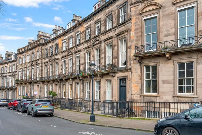 3 Bedroom Apartment For Sale In Clarendon Crescent, West End, Edinburgh, EH4