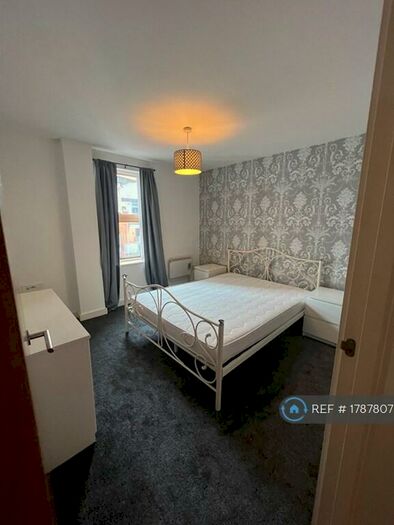 1 Bedroom Flat To Rent In Barton Place, Manchester, M4