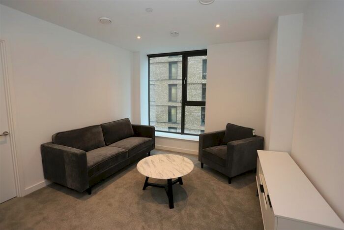 2 Bedroom Flat To Rent In No. Old Trafford, Wharf End, M17