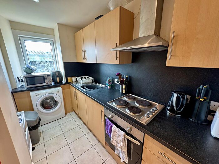 2 Bedroom Flat To Rent In Blackness Road, Dundee, DD2