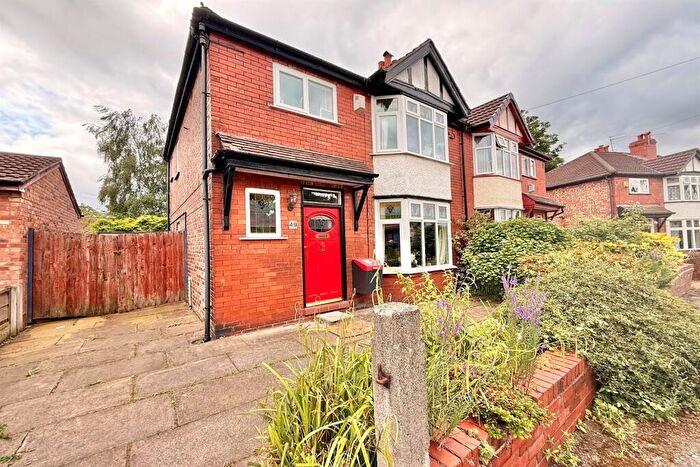 3 Bedroom Semi-Detached House To Rent In Austin Drive, Didsbury, M20