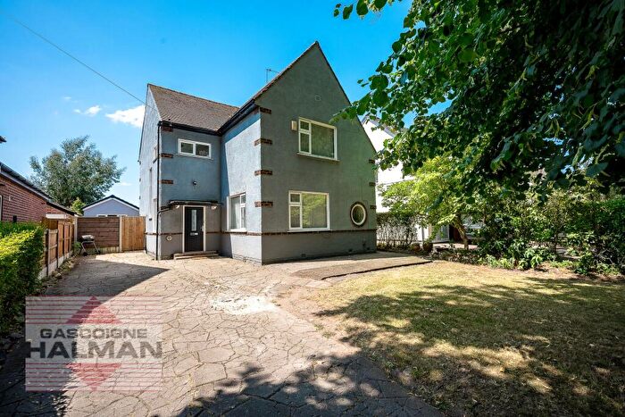 4 Bedroom Detached House For Sale In Brooklands Road, Manchester, M23