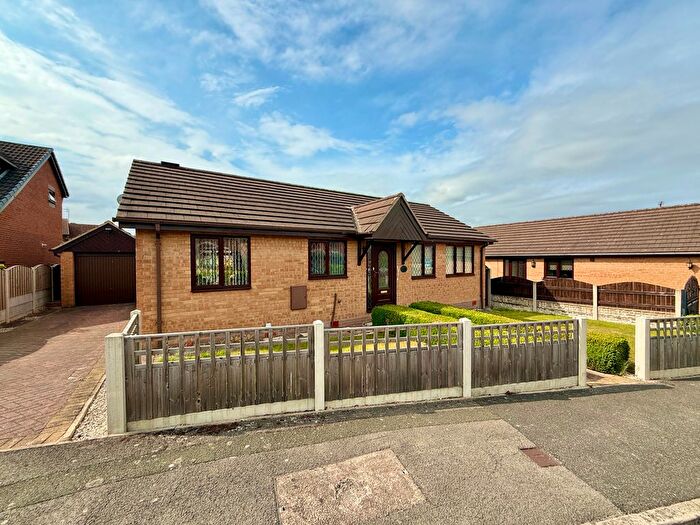 3 Bedroom Detached Bungalow For Sale In Ridings Lane, Lofthouse, Wakefield, West Yorkshire, WF3