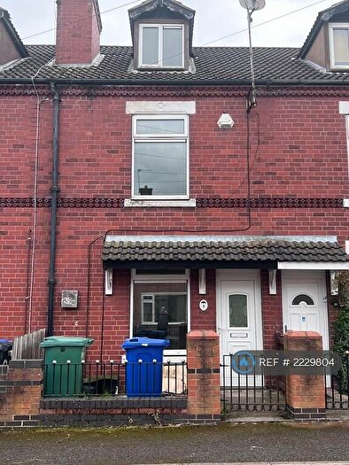 3 Bedroom Terraced House To Rent In Kenneth Avenue, Stainforth, Doncaster, DN7