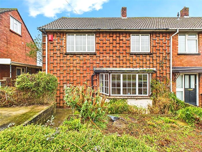 4 Bedroom Semi-Detached House For Sale In Bishport Avenue, Bristol, BS13