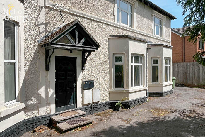 2 Bedroom Flat To Rent In Church Road, Moseley, B13