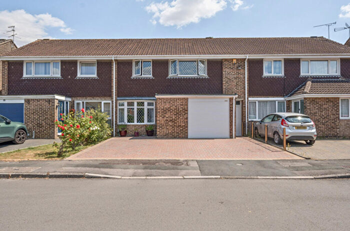 3 Bedroom Terraced House For Sale In Hawker Road, Eldene, Swindon, SN3