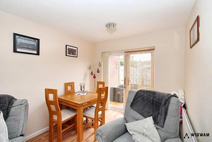 3 Bedroom Terraced House For Sale In Standage Road, Thorngumbald, HU12