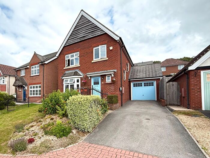 3 Bedroom Detached House For Sale In Coed Pinwydd, Cwmbach, Aberdare, CF44