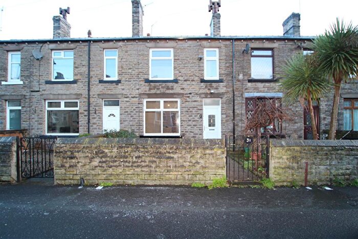 3 Bedroom Terraced House To Rent In Pyenot Hall Lane, Gomersal, Cleckheaton, BD19