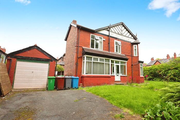 4 Bedroom Detached House For Sale In Carlton Road, Manchester, M16