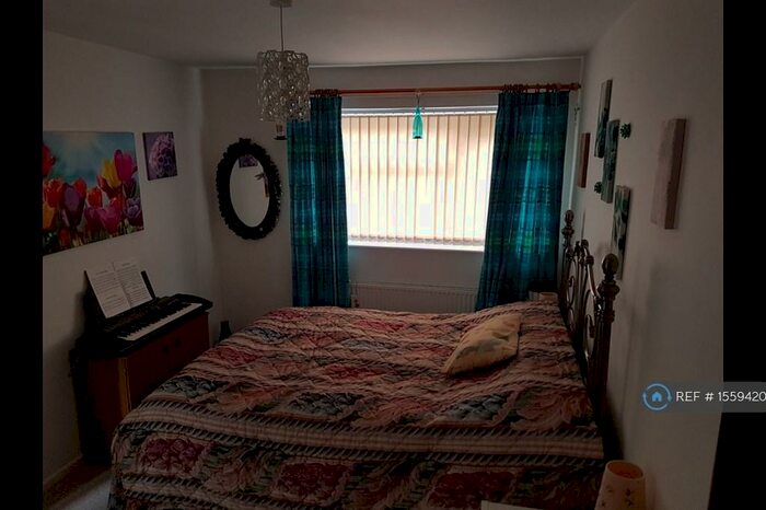 2 Bedroom Maisonette To Rent In Tom Jennings Close, Newmarket, CB8