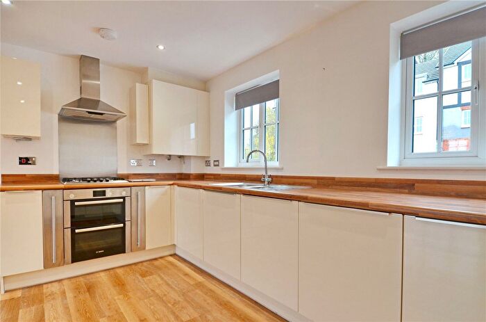 2 Bedroom Flat To Rent In Thornfield Road, Brentry, Bristol, Bristol, BS10