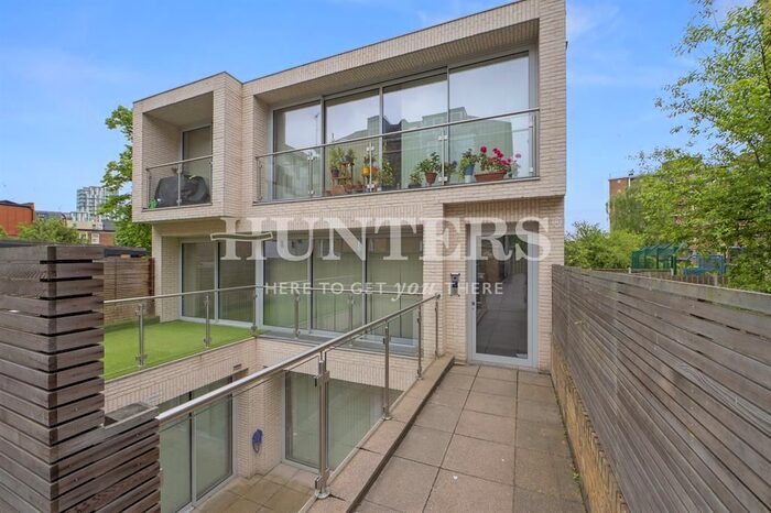 1 Bedroom Flat To Rent In Seven Sisters Road, London, N4