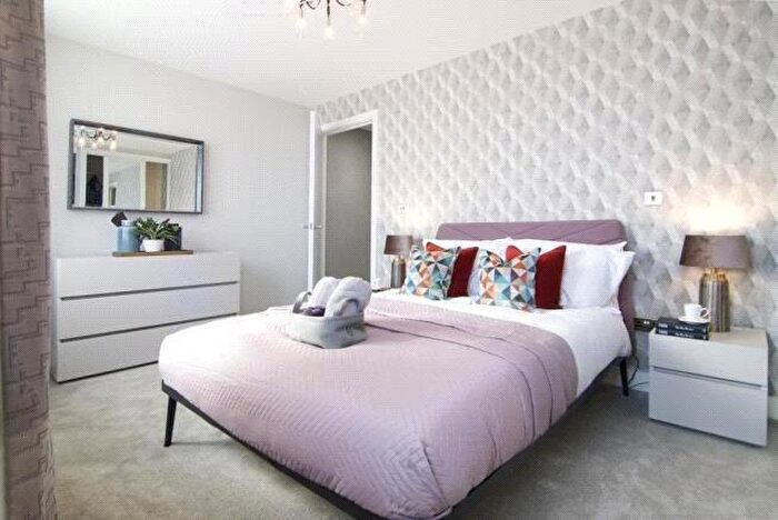 2 Bedroom Apartment To Rent In Stoke Road, Slough, Berkshire, SL2