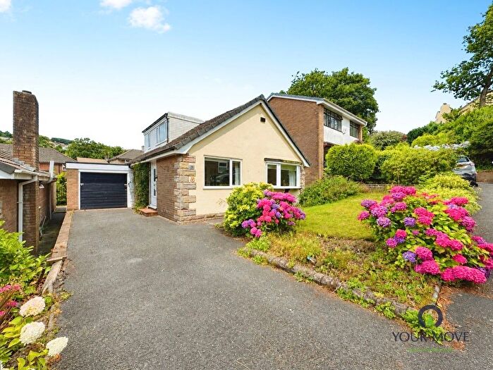 2 Bedroom Bungalow For Sale In Aysgarth Drive, Darwen, Lancashire, BB3