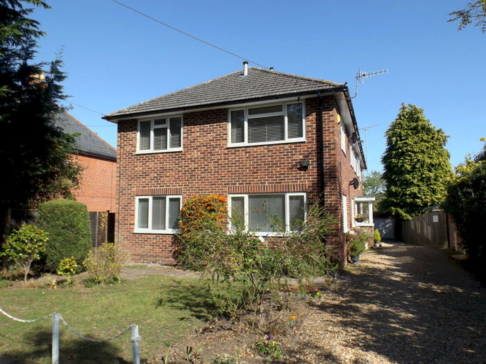 2 Bedroom Flat To Rent In Hursley Road, Chandlers Ford, SO53
