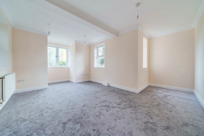 1 Bedroom Apartment To Rent In Gabriel Court, Dermody Gardens, Lewisham, London, SE13