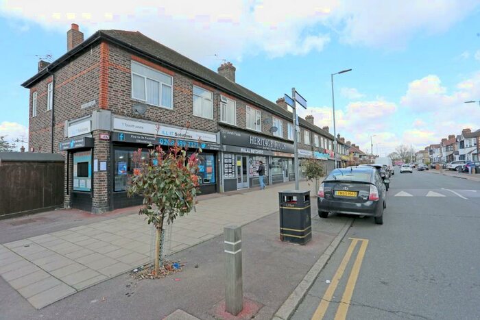 2 Bedroom Flat To Rent In Tolworth Parade, East Road, Romford, London, RM6