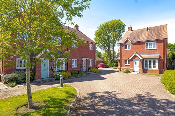 2 Bedroom Apartment To Rent In Douglas Close, Hartford, CW8