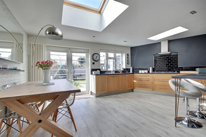 3 Bedroom Semi-Detached House For Sale In East Cosham Road, Portsmouth, PO6