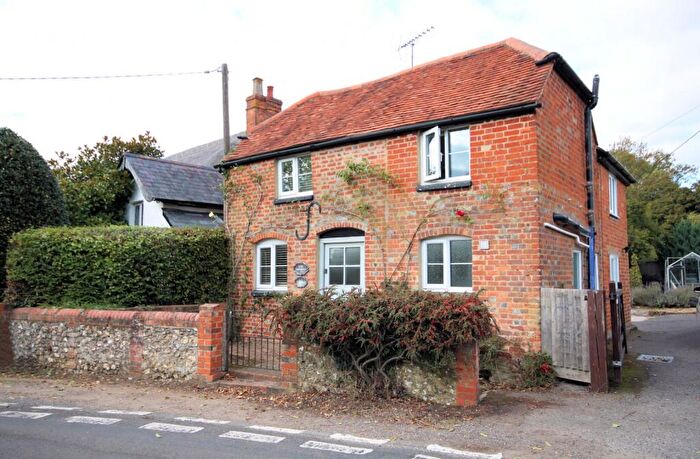 2 Bedroom Detached House To Rent In Perseverance Hill, Harpsden, Henley-on-Thames, Oxfordshire, RG9