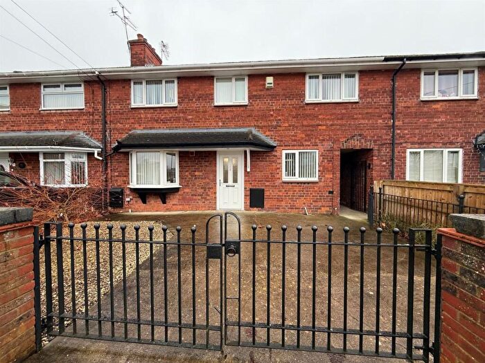 3 Bedroom Terraced House To Rent In Preston Road, Hull, HU9
