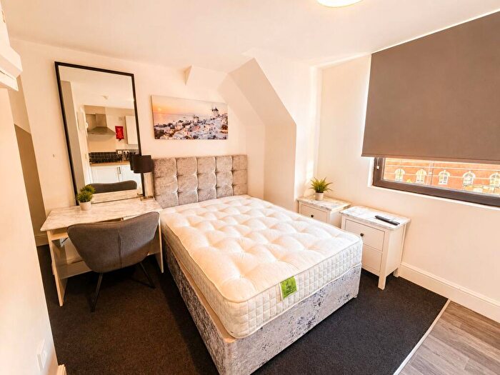 1 Bedroom House To Rent In Fishpond Drive, Nottingham, Nottingham City, NG7