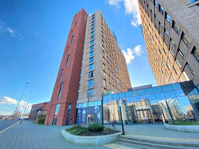 2 Bedroom Apartment To Rent In Wharf End, Trafford, M17