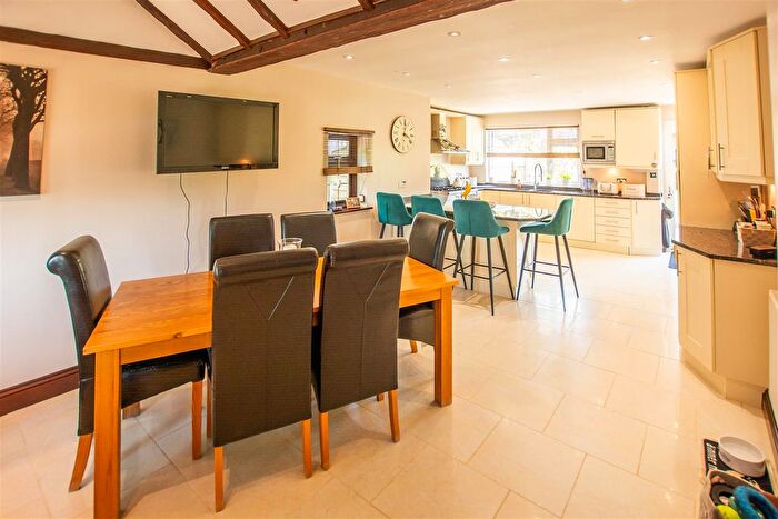 4 Bedroom Detached House For Sale In Lower Dunton Road, Bulphan, Upminster, RM14