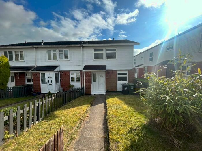 3 Bedroom End Of Terrace House To Rent In Flyford Close, Redditch, B98