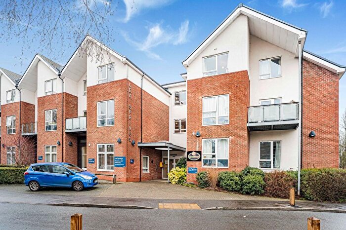 2 Bedroom Property For Sale In Lower Luton Road, Harpenden, AL5