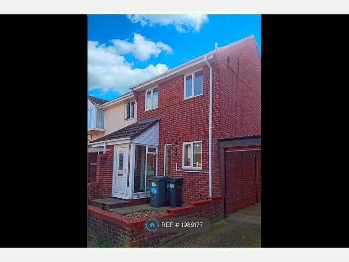 2 Bedroom Semi-Detached House To Rent In King Edward Court, Bournemouth, BH9