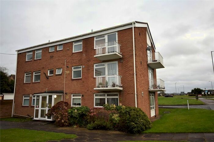 1 Bedroom Flat To Rent In Hastoe Park, Aylesbury, Buckinghamshire HP20