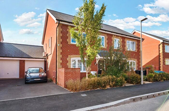 3 Bedroom Semi-Detached House For Sale In Glovers Road, Stalbridge, Sturminster Newton, DT10